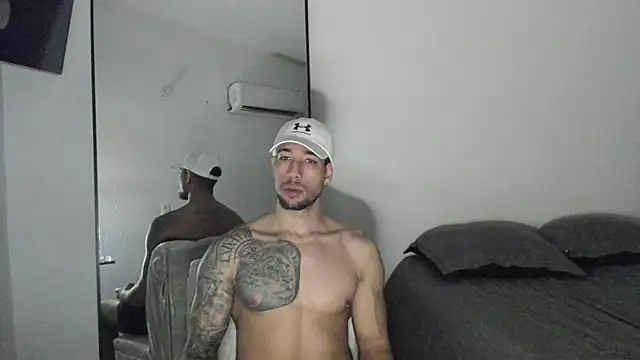 Snapshot of ThiagoLugo chatting on 09/28/25, 05:40 ThiagoLugo online show from 09/28/25, 05:40