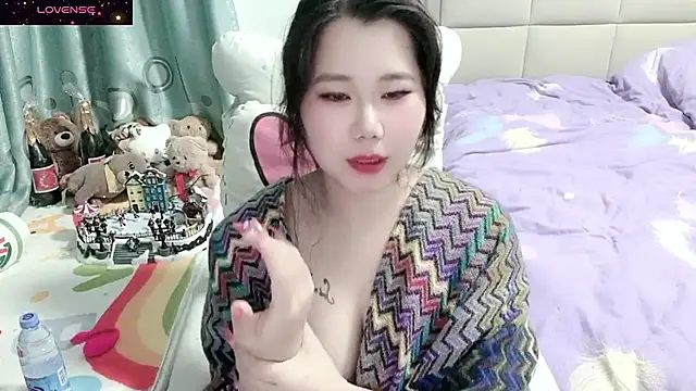 Onlyxixi online show from 11/13/25, 02:49