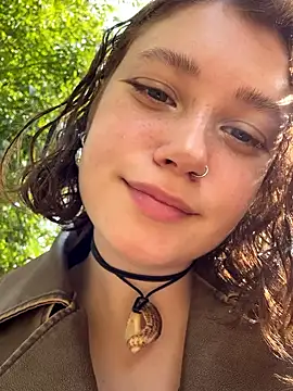 lucy-joy online show from 09/17/25, 09:22