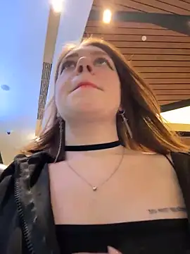 lucy-joy online show from 11/22/25, 10:25