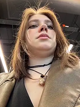 lucy-joy online show from 04/19/26, 11:20