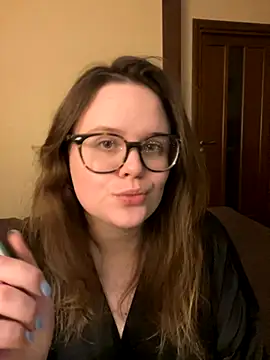 Snapshot of MariaMirabella chatting on 11/12/25, 05:24 MariaMirabella online show from 11/12/25, 05:24