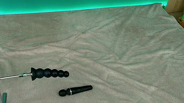 Snapshot of BlazzingASS chatting on 01/12/26, 08:25 BlazzingASS online show from 01/12/26, 08:25