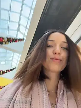 Snapshot of DollyTall chatting on 01/12/26, 08:19 DollyTall online show from 01/12/26, 08:19