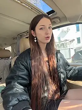 DollyTall online show from 03/23/26, 06:39