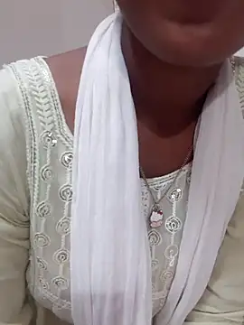 AnkitaDevi online show from 09/09/25, 03:39