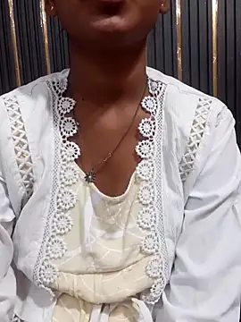 AnkitaDevi online show from 10/10/25, 09:08