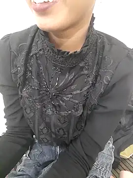 AnkitaDevi online show from 12/20/25, 03:46