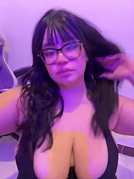 Emily Taylor2 online show from 04/06/26, 04:46