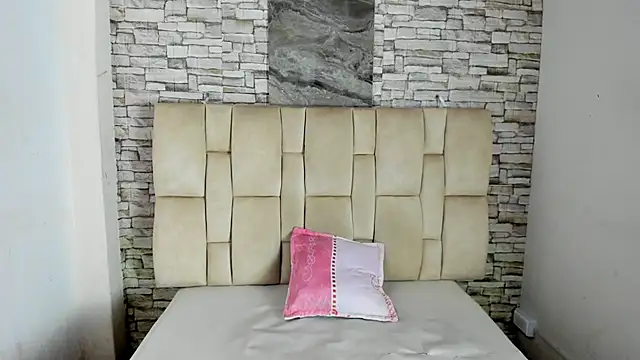 Snapshot of Celesste_doll chatting on 12/04/25, 01:20 Celesste doll online show from 12/04/25, 01:20