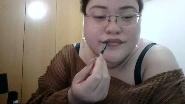Snapshot of GoddessMocha chatting on 11/30/25, 08:24 GoddessMocha online show from 11/30/25, 08:24