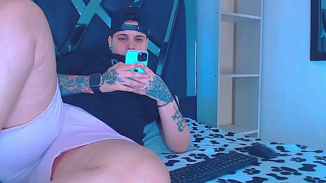 Snapshot of karla_sexy21 chatting on 12/15/25, 05:34 karla sexy21 online show from 12/15/25, 05:34