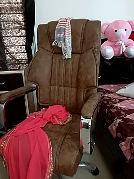 Snapshot of Niharika555 chatting on 02/04/26, 09:04 Niharika555 online show from 02/04/26, 09:04