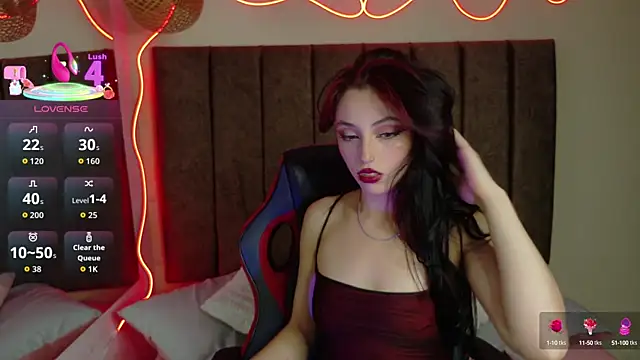 Megan  cole1 online show from 09/26/25, 12:58