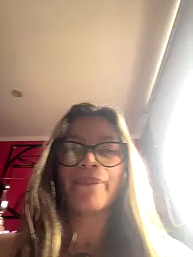 KoraSweett online show from 12/15/25, 07:07