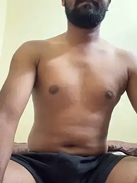 Snapshot of roseypopey chatting on 11/14/25, 01:04 roseypopey online show from 11/14/25, 01:04