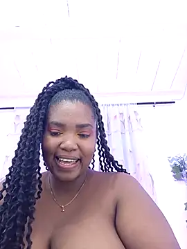 Snapshot of SamaraArtiaga1 chatting on 12/02/25, 12:16 SamaraArtiaga1 online show from 12/02/25, 12:16