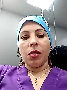 Snapshot of Yanis_Ariel12 chatting on 10/08/25, 07:00 Yanis Ariel12 online show from 10/08/25, 07:00