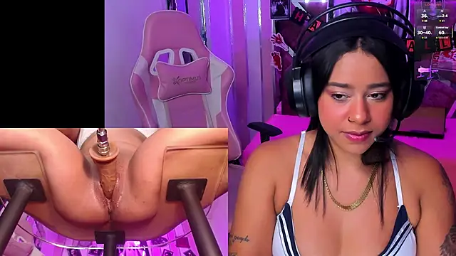 Snapshot of Gina_Kurt chatting on 10/29/25, 03:53 Gina Kurt online show from 10/29/25, 03:53