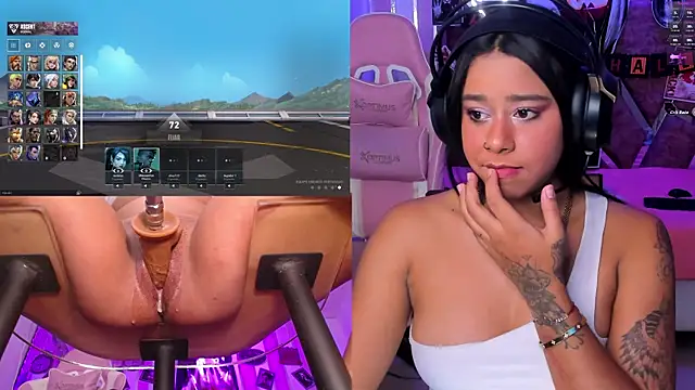 Snapshot of Gina_Kurt chatting on 10/31/25, 04:24 Gina Kurt online show from 10/31/25, 04:24