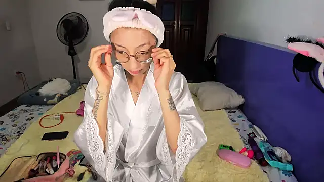 Anais lux online show from 04/06/26, 11:38