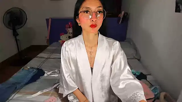 Anais lux online show from 05/15/26, 11:56