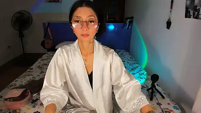Anais lux online show from 06/06/26, 12:38