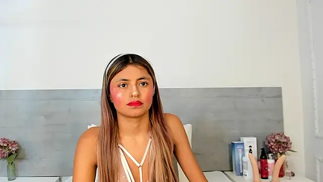 sunnyWhitee online show from 02/02/26, 07:12