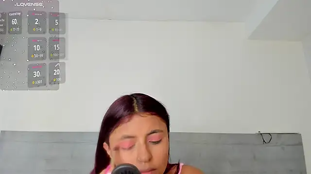 Snapshot of sunnyWhitee chatting on 07/01/26, 07:13 sunnyWhitee online show from 07/01/26, 07:13