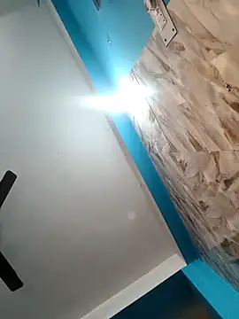 hornyzinia123 online show from 02/18/26, 03:13