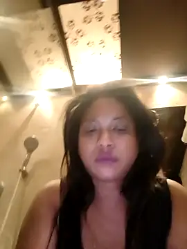 hornyzinia123 online show from 04/19/26, 08:55