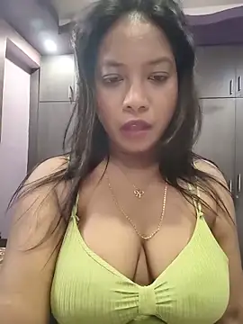hornyzinia123 online show from 05/25/26, 03:01
