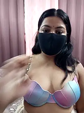 Snapshot of Aavya_007 chatting on 04/19/26, 02:33 Aavya 007 online show from 04/19/26, 02:33