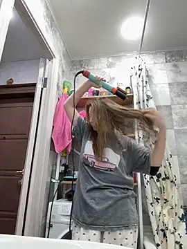 Snapshot of MikotoMisaka chatting on 10/01/25, 05:41 MikotoMisaka online show from 10/01/25, 05:41