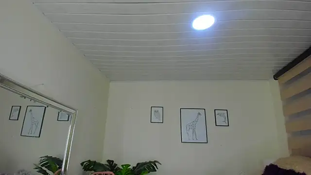 Snapshot of LusyKitty chatting on 09/22/25, 03:14 LusyKitty online show from 09/22/25, 03:14