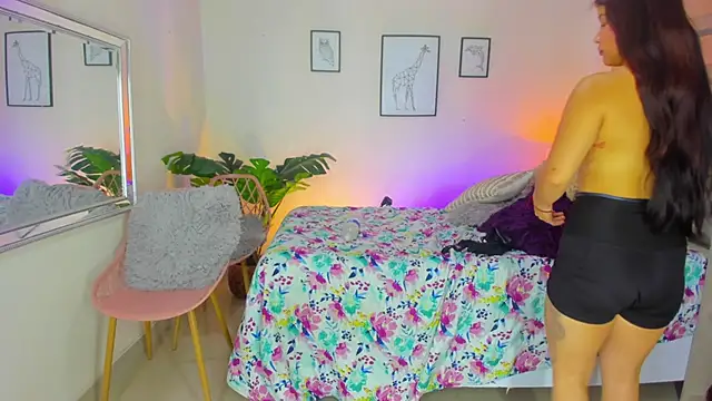 Snapshot of LusyKitty chatting on 09/23/25, 03:26 LusyKitty online show from 09/23/25, 03:26