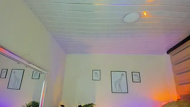 Snapshot of LusyKitty chatting on 09/26/25, 03:05 LusyKitty online show from 09/26/25, 03:05