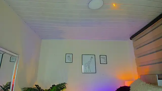 Snapshot of LusyKitty chatting on 10/03/25, 03:09 LusyKitty online show from 10/03/25, 03:09