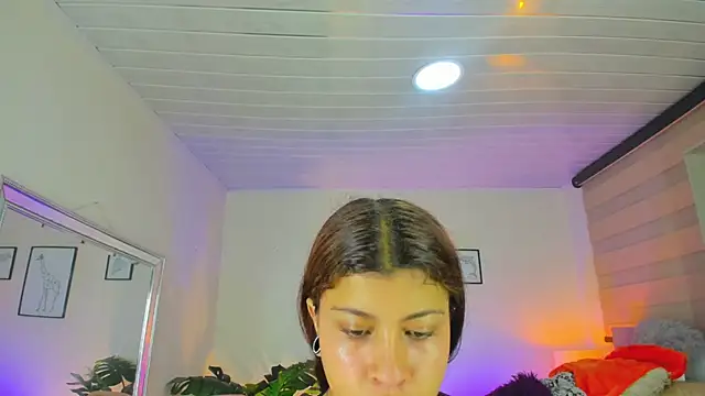 Snapshot of LusyKitty chatting on 10/16/25, 03:46 LusyKitty online show from 10/16/25, 03:46