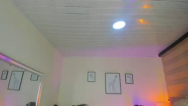 Snapshot of LusyKitty chatting on 10/20/25, 03:12 LusyKitty online show from 10/20/25, 03:12