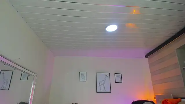 Snapshot of LusyKitty chatting on 10/29/25, 04:20 LusyKitty online show from 10/29/25, 04:20