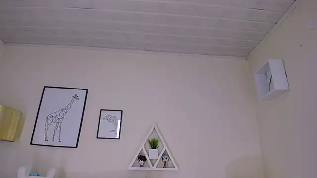 Snapshot of LusyKitty chatting on 11/27/25, 03:03 LusyKitty online show from 11/27/25, 03:03