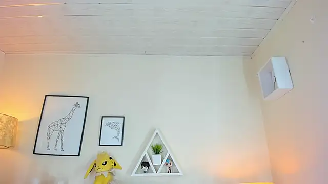 Snapshot of LusyKitty chatting on 12/04/25, 03:21 LusyKitty online show from 12/04/25, 03:21