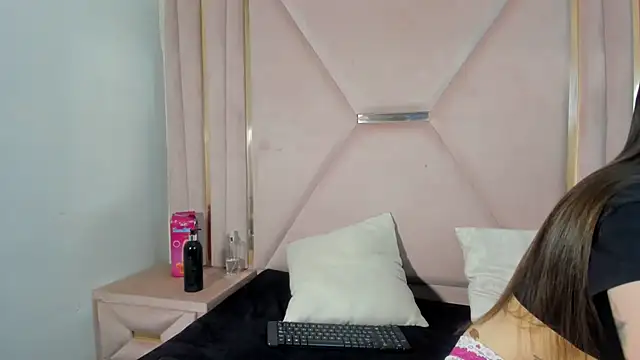 Snapshot of venusmorgan chatting on 09/23/25, 03:15 venusmorgan online show from 09/23/25, 03:15