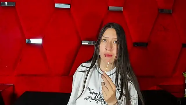 Snapshot of venusmorgan chatting on 10/11/25, 04:27 venusmorgan online show from 10/11/25, 04:27