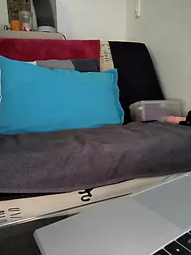 Volcaniiia online show from 04/14/26, 04:02