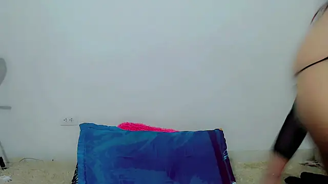 samanthaa hot  online show from 02/24/26, 07:45