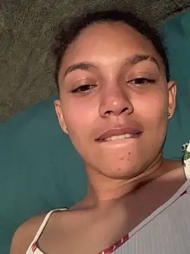 aitana kahlo online show from 02/15/26, 02:14