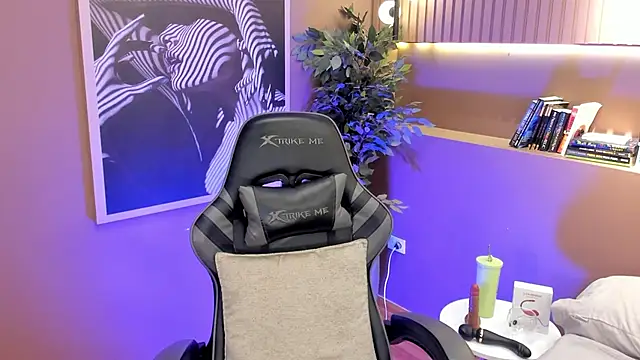 Snapshot of Skyyle_ chatting on 03/29/26, 04:40 Skyyle online show from 03/29/26, 04:40