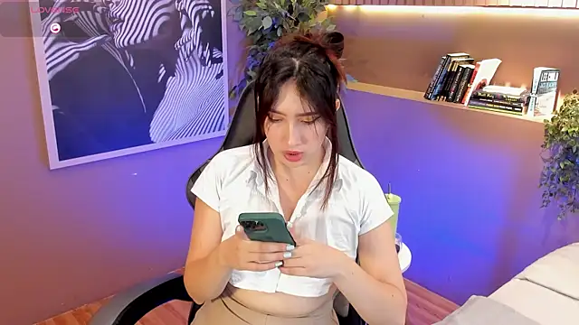 Snapshot of Skyyle_ chatting on 04/01/26, 01:41 Skyyle online show from 04/01/26, 01:41